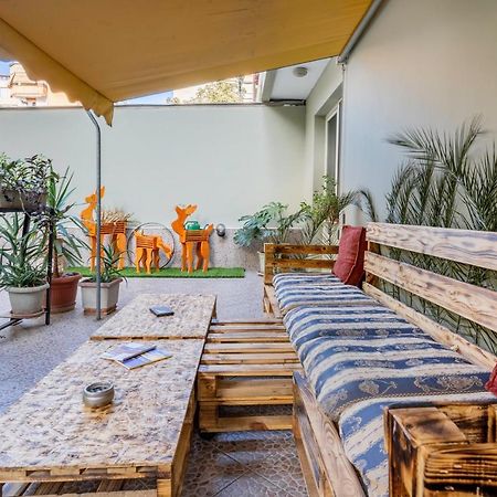 Hostel Nena Semi Tirana Zewnętrze zdjęcie