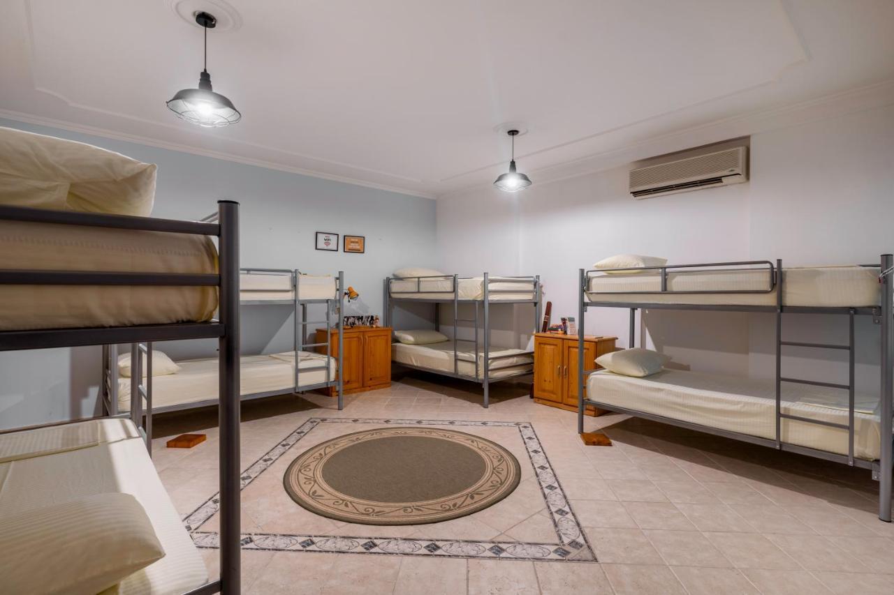 Hostel Nena Semi Tirana Zewnętrze zdjęcie