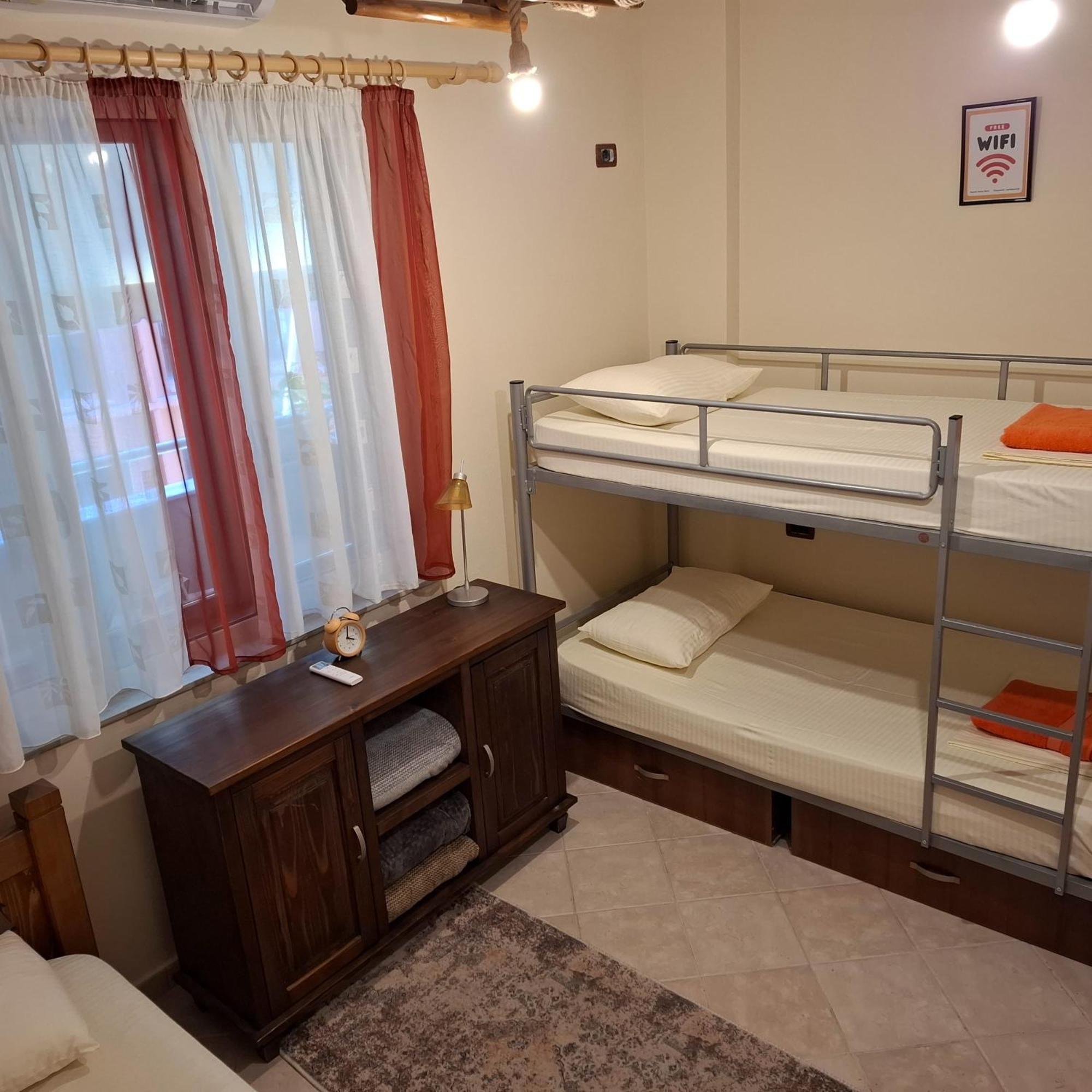 Hostel Nena Semi Tirana Zewnętrze zdjęcie