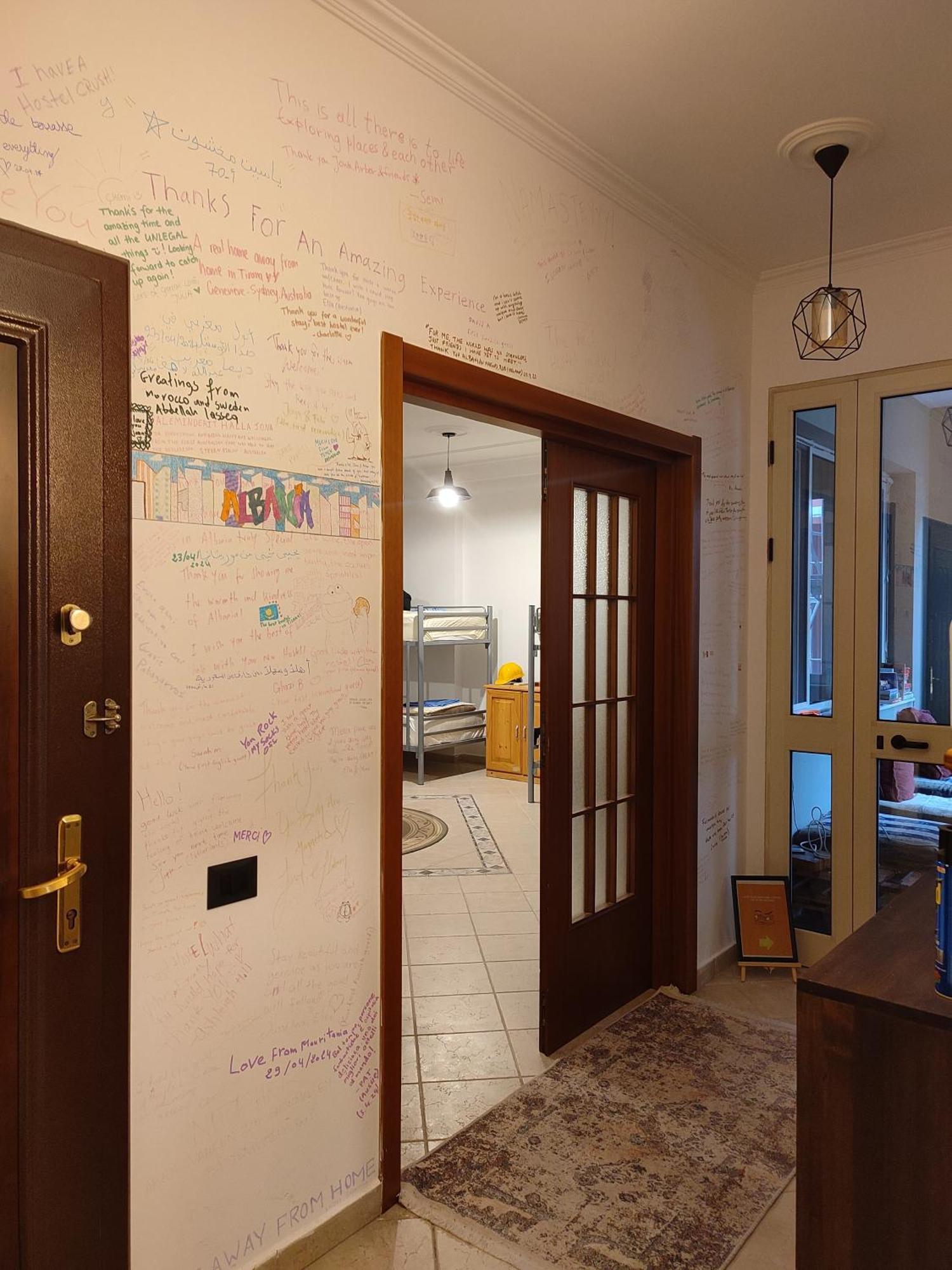 Hostel Nena Semi Tirana Zewnętrze zdjęcie